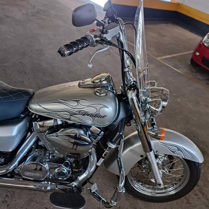 HONDA SHADOW 750 